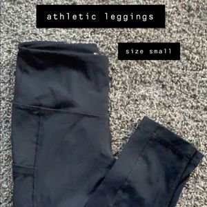 Athletic leggings